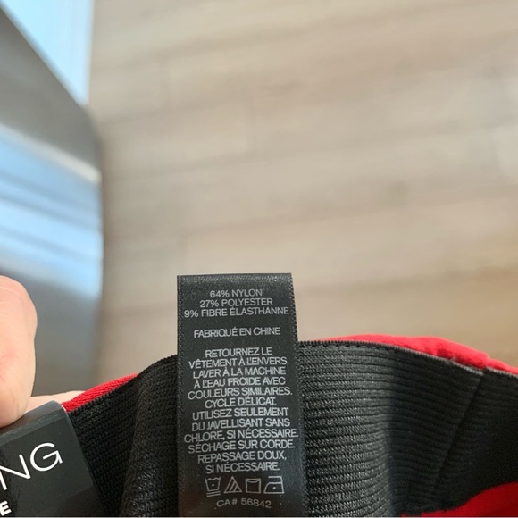 💋 EXPRESS Lipstick Red Pintuck Stretch Mid-rise Leggings Skinny Pants - Picture 11 of 12